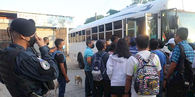 Policía Nacional mantiene operativo de seguridad en las paradas de Panamá Oeste