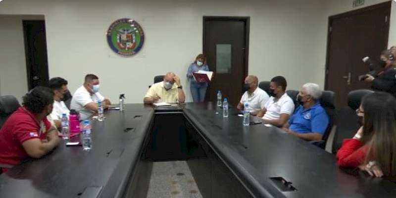 Transportistas piden la mediación del presidente de la Asamblea