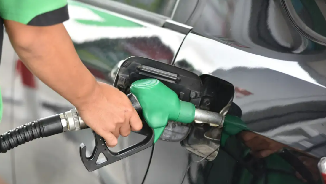 Fue promulgada resolución que congela precio de combustible a vehículos particulares por tres meses