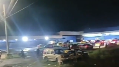 De protesta a fiesta en medio de la calle en La Esperanza, la PN intervino