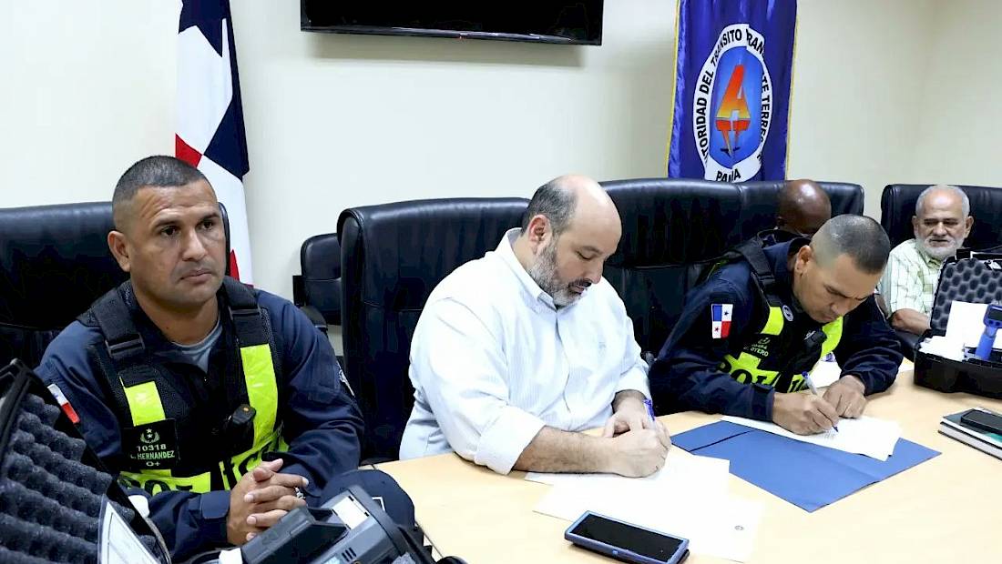 ATTT entrega equipo a la DNOT para garantizar la seguridad vial