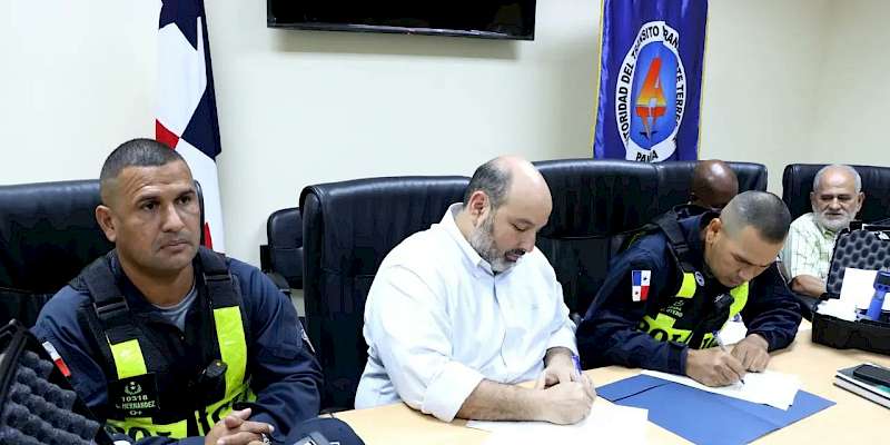 ATTT entrega equipo a la DNOT para garantizar la seguridad vial