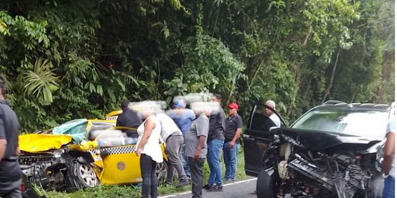 Madre, padre y la hija fallecen en un accidente de tránsito