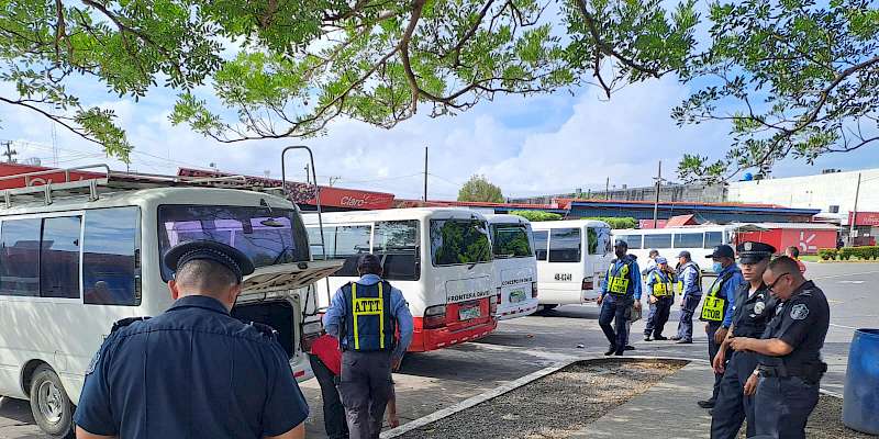 Al menos una veintena de permisos de operación fueron retirados por la ATTT en operativos