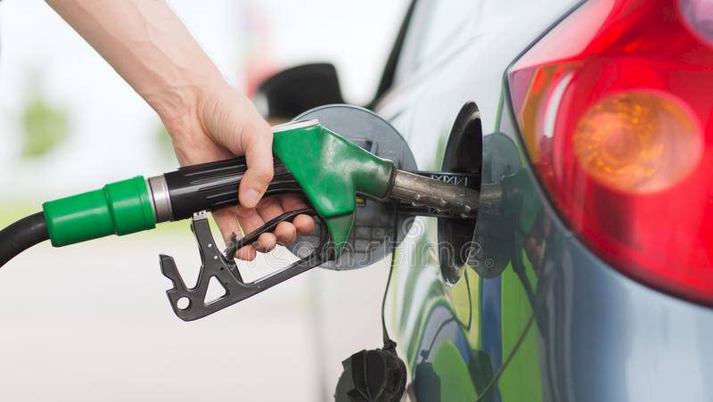 Se extiende el precio fijo de B/.3.25 por galón de combustible