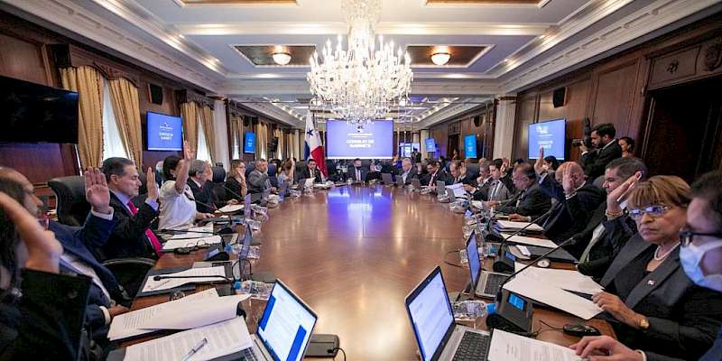 Se extiende un mes más el precio fijo para el combustible