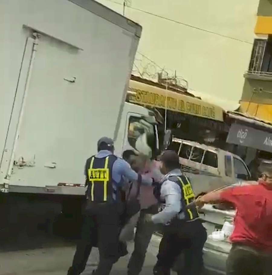 Agresión entre agente de ATTT y un conductor es investigado por el MP