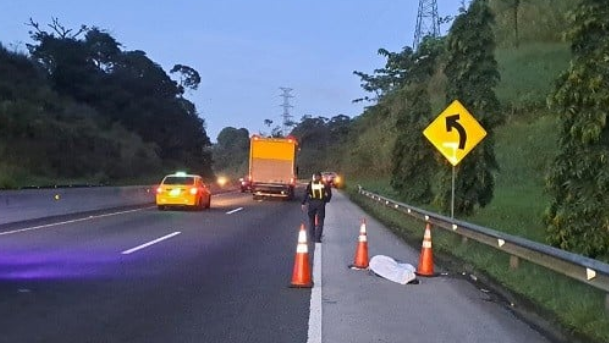 Una persona falleció por atropello en la autopista Panamá - Colón