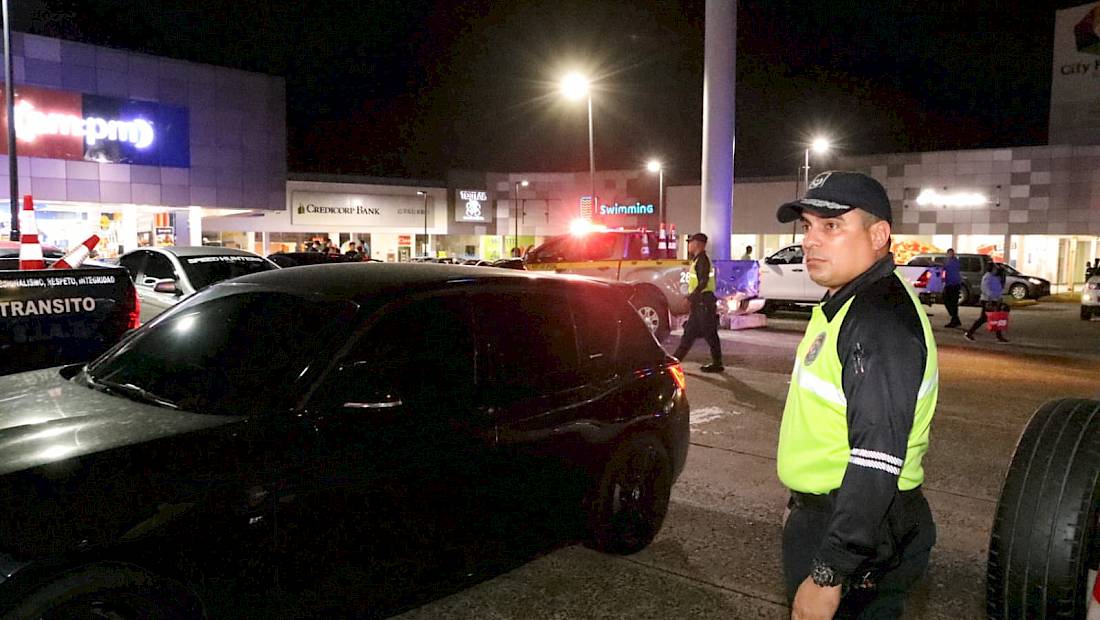 85 conductores sancionados tras operativo de vehículos modificados en la Capital y La Chorrera