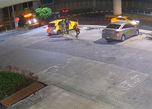 Buscan a los implicados en el robo agravado de un auto en Nuevo Tocumen