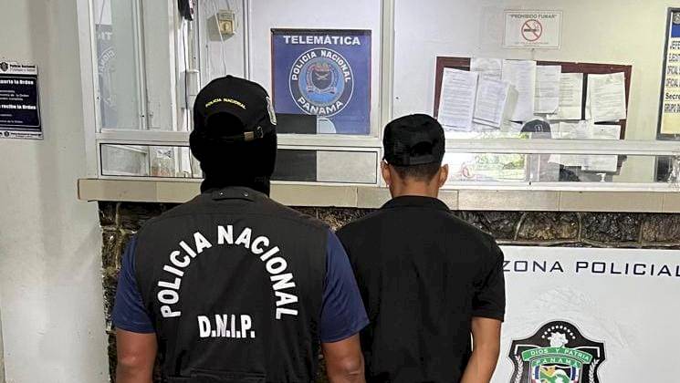Detenido en Las Tablas por conducir auto con denuncia de hurto
