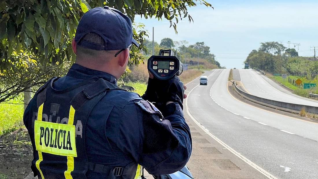 Unos 112 mil autos se desplazaron al interior del país