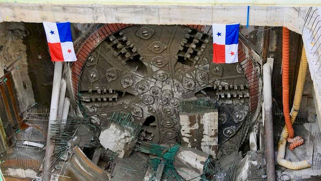 La tuneladora de la Línea 3 culmina el cruce bajo el Canal de Panamá y llega a Balboa